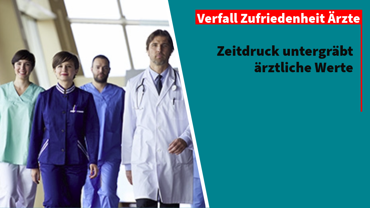 Vier Personen in Kittel und Kasack gehen nebeneinander durch einen hellen Klinikflur, der Arzt rechts mit Stethoskop – Berufsalltag zwischen Anspruch und Takt